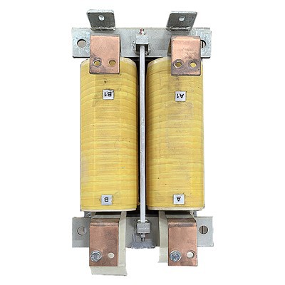 Apakah voltan terkadar bagi Reaktor AC?